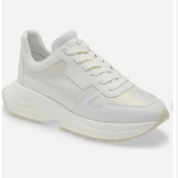 Stuart Weitzman Willow Runner Sneakers - Cream Pearl in size 9.5 - Picture 2 of 9